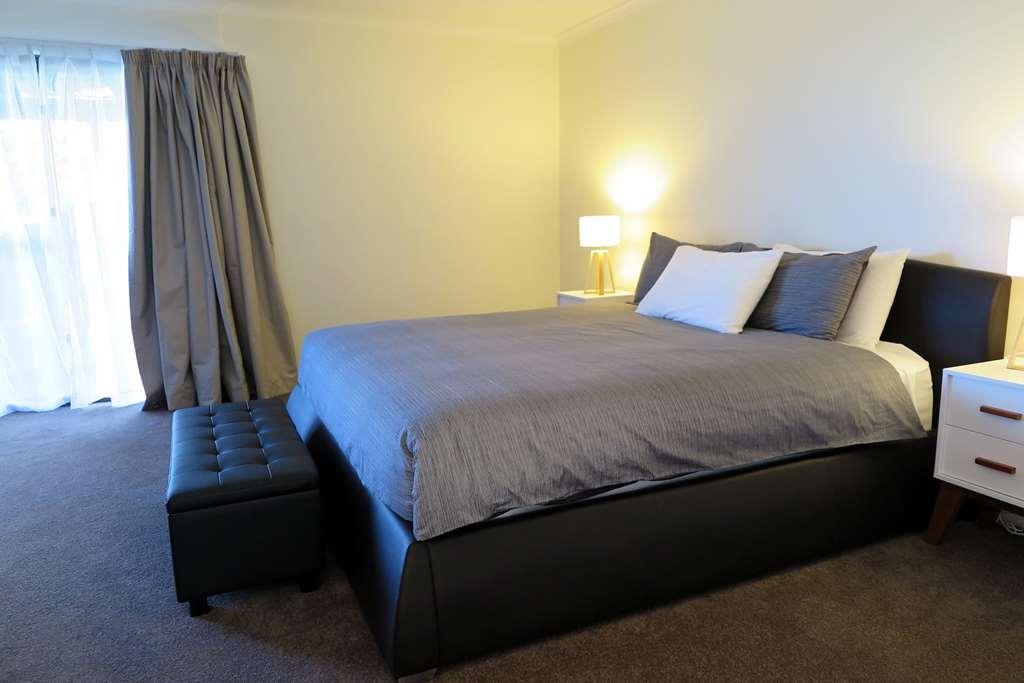 Summerhill Motor Inn (Adults Only) Merimbula Δωμάτιο φωτογραφία