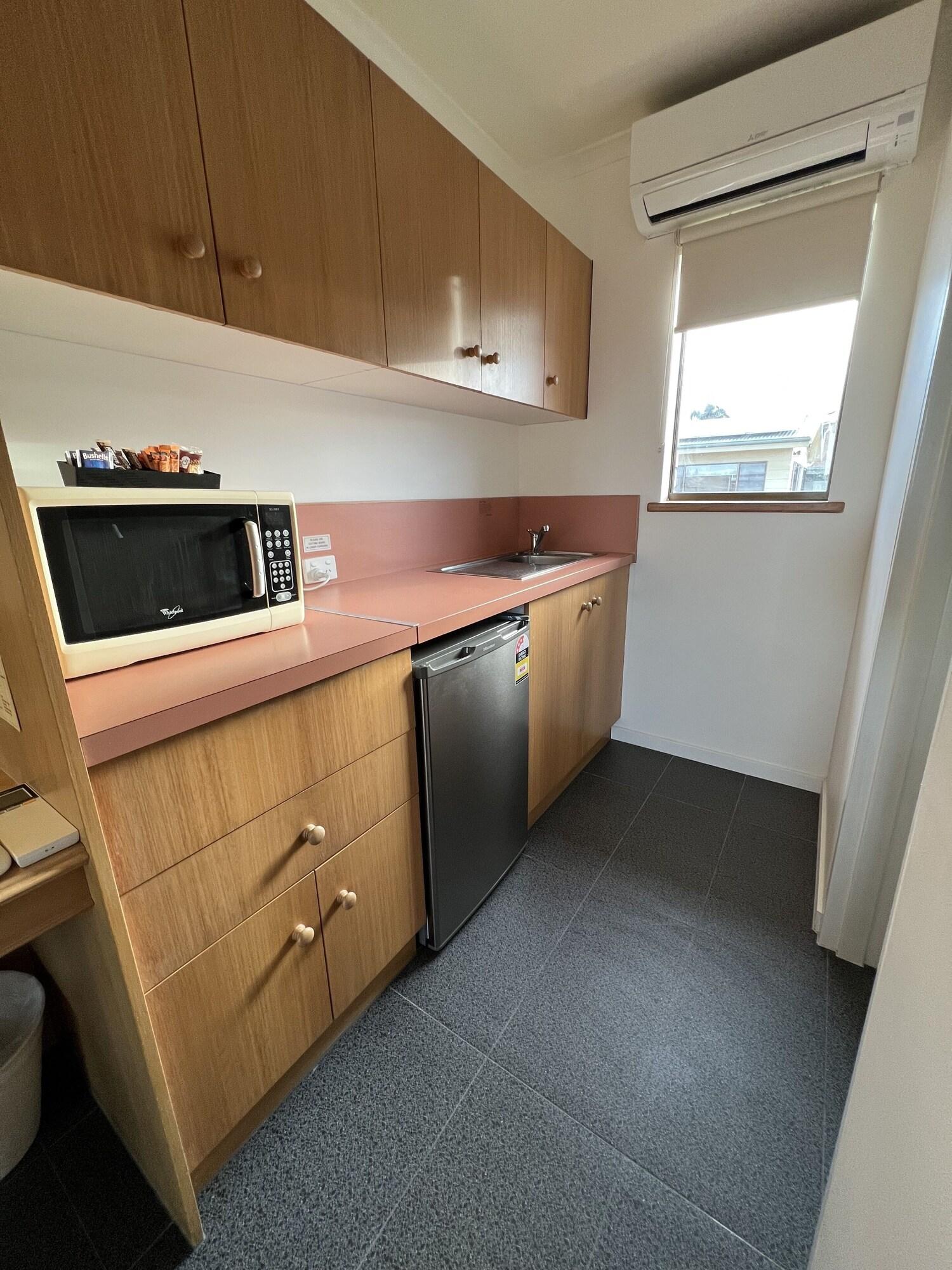 Summerhill Motor Inn (Adults Only) Merimbula Εξωτερικό φωτογραφία