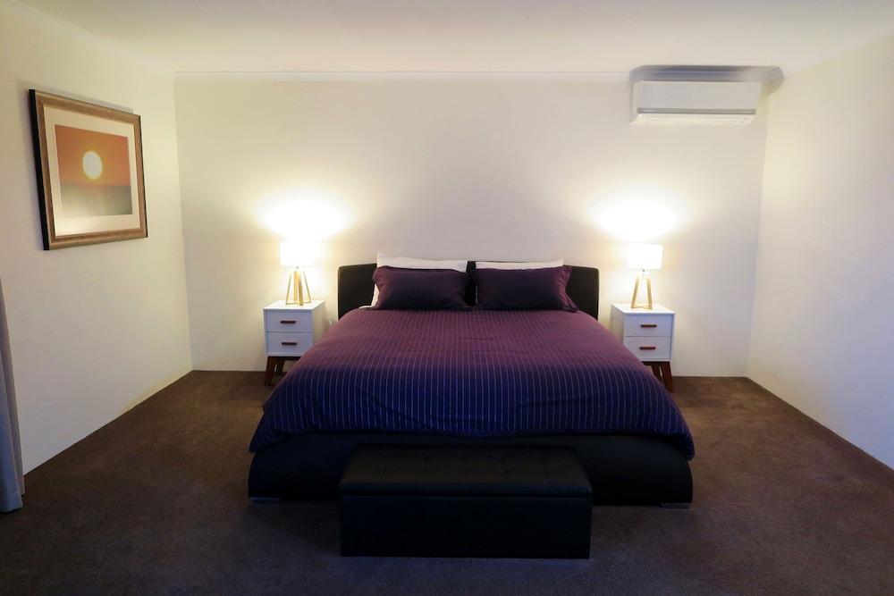 Summerhill Motor Inn (Adults Only) Merimbula Εξωτερικό φωτογραφία