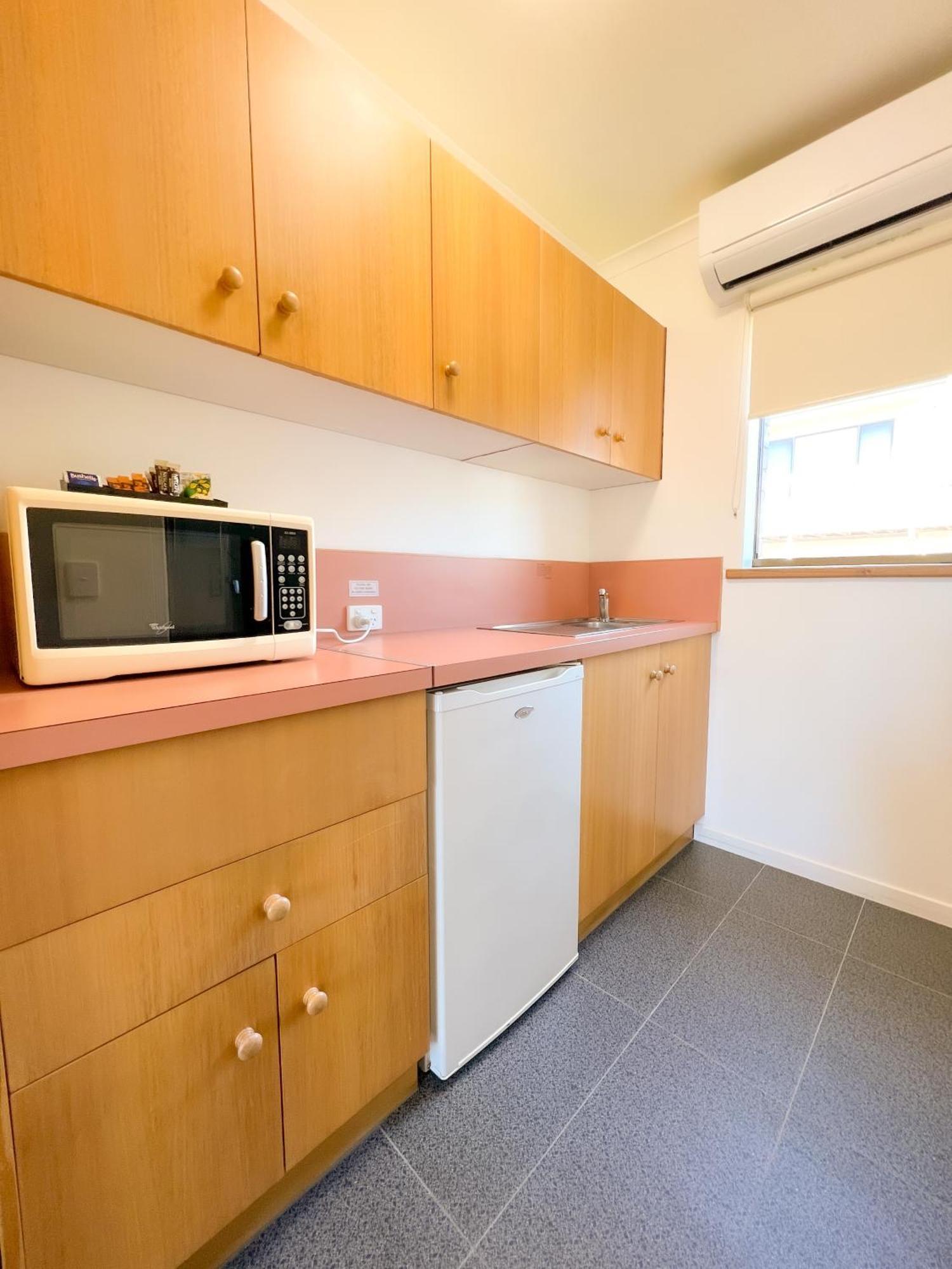 Summerhill Motor Inn (Adults Only) Merimbula Εξωτερικό φωτογραφία