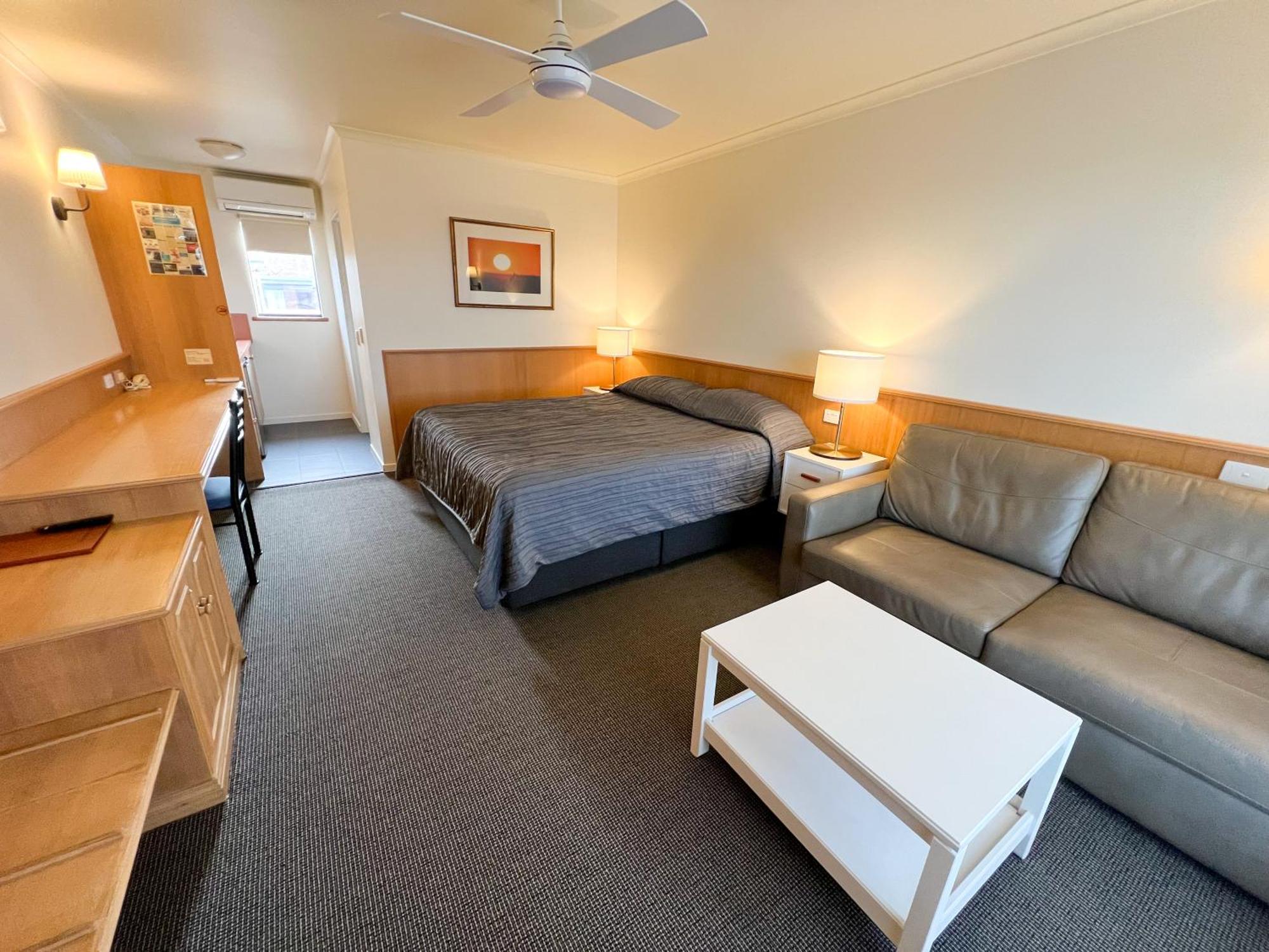 Summerhill Motor Inn (Adults Only) Merimbula Εξωτερικό φωτογραφία