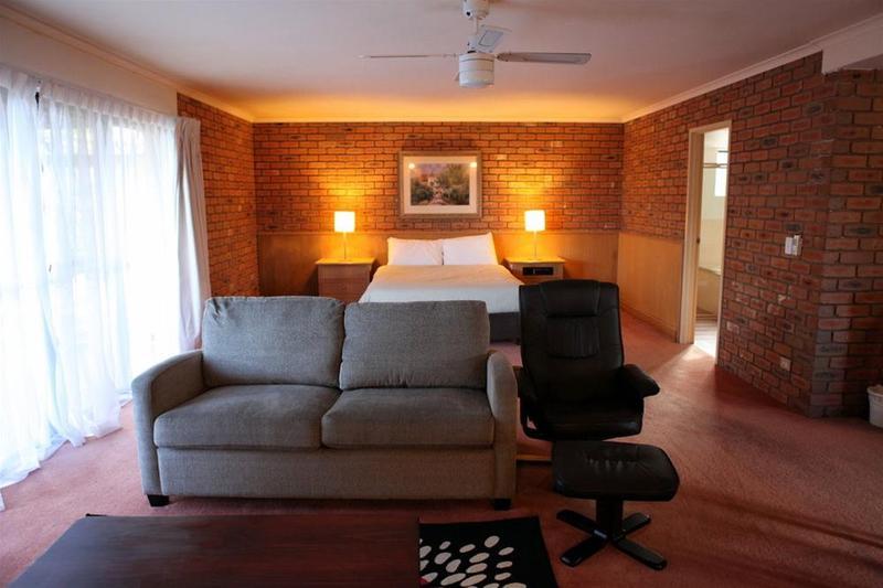 Summerhill Motor Inn (Adults Only) Merimbula Εξωτερικό φωτογραφία