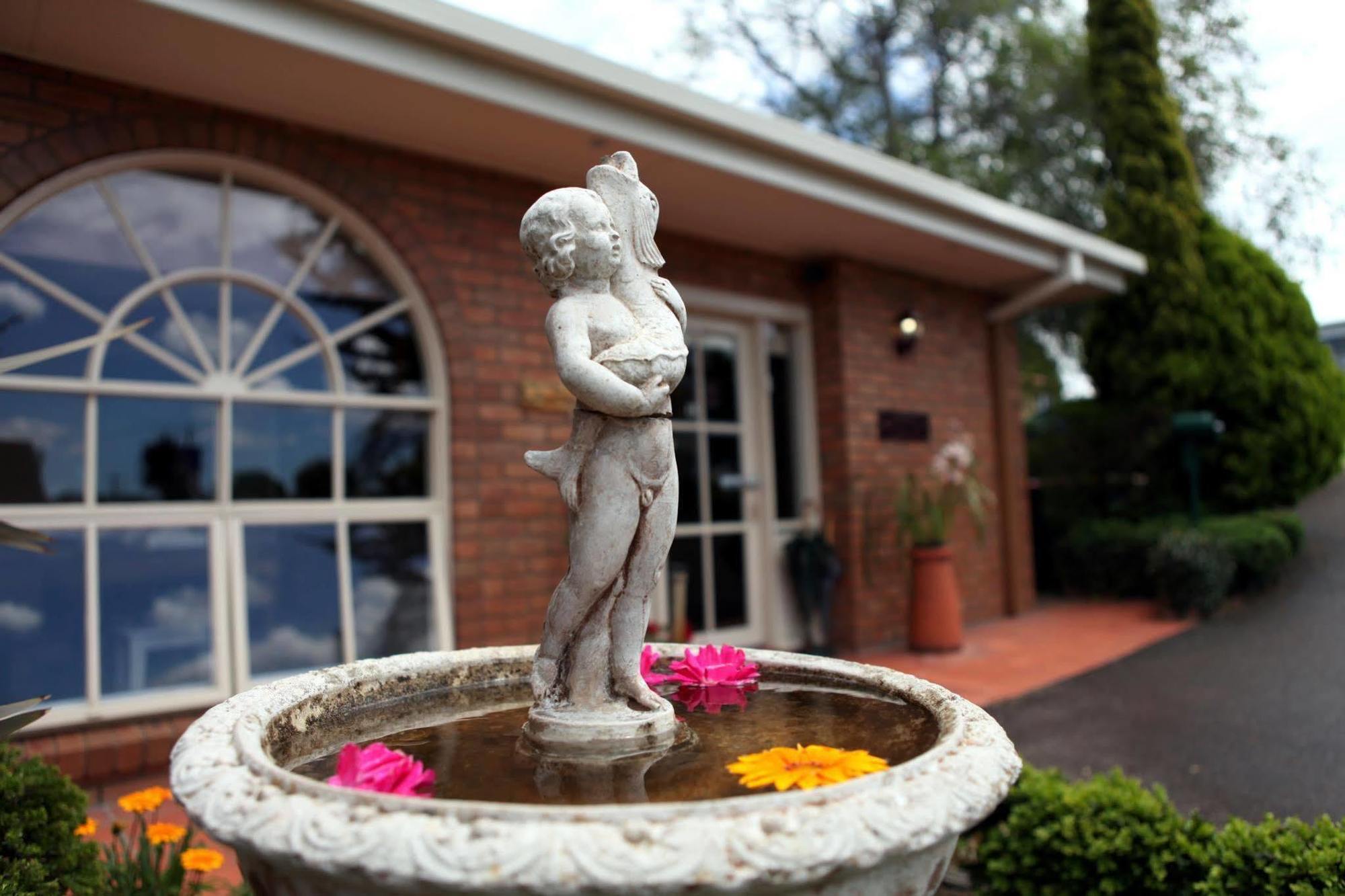 Summerhill Motor Inn (Adults Only) Merimbula Εξωτερικό φωτογραφία